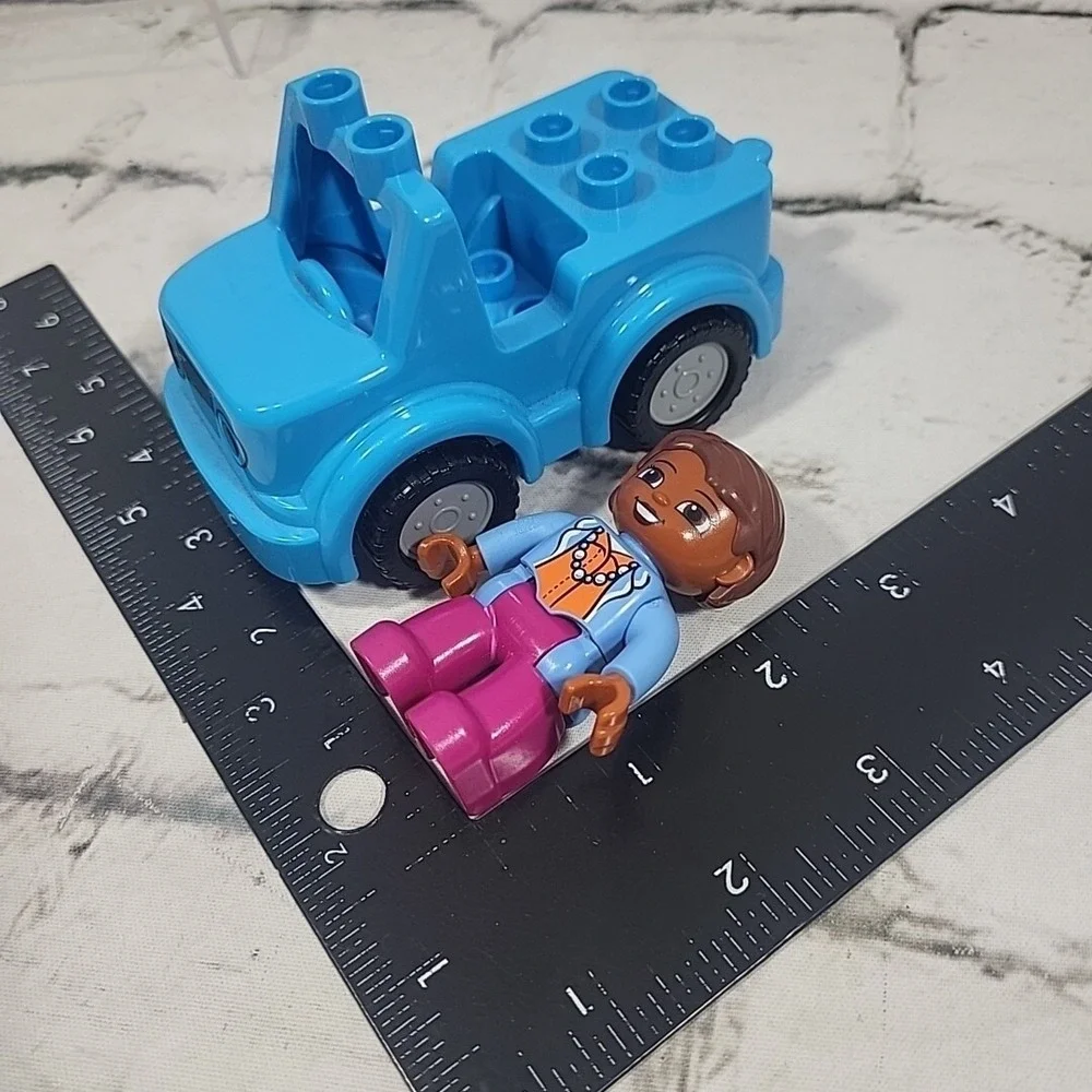 Lego Duplo Figure African American Woman‎ Person Mom Lot With Blue Jeep Car